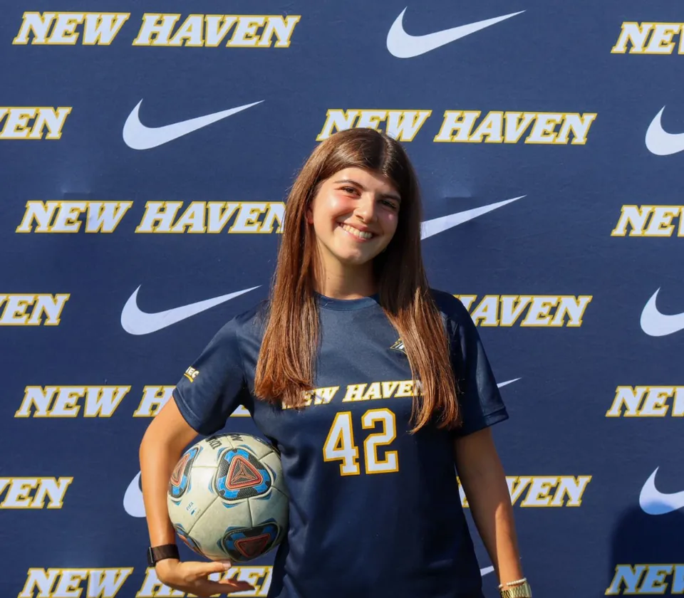 Maria Lobo, New Haven